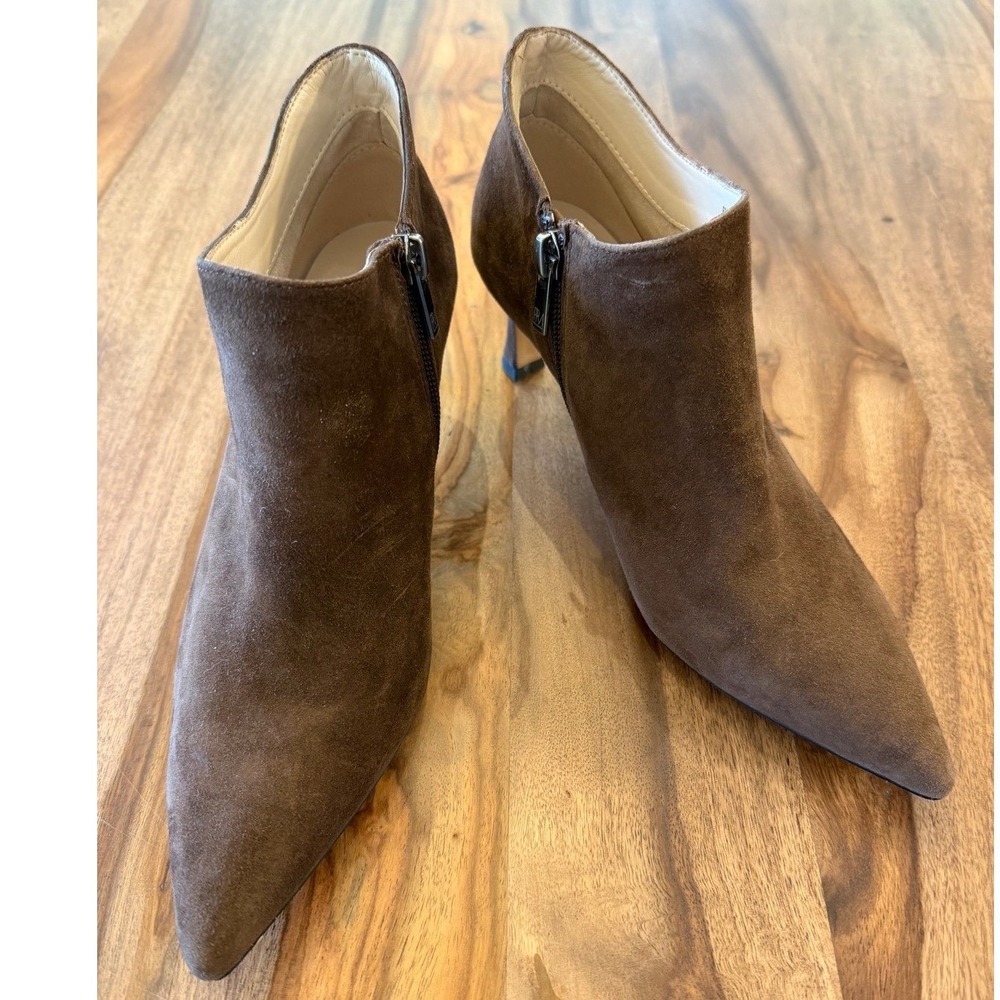 Pelle Moda Womens Brown Suede Pointed Toe Kitten Heel Ankle Booties Size 6M - Picture 3 of 11